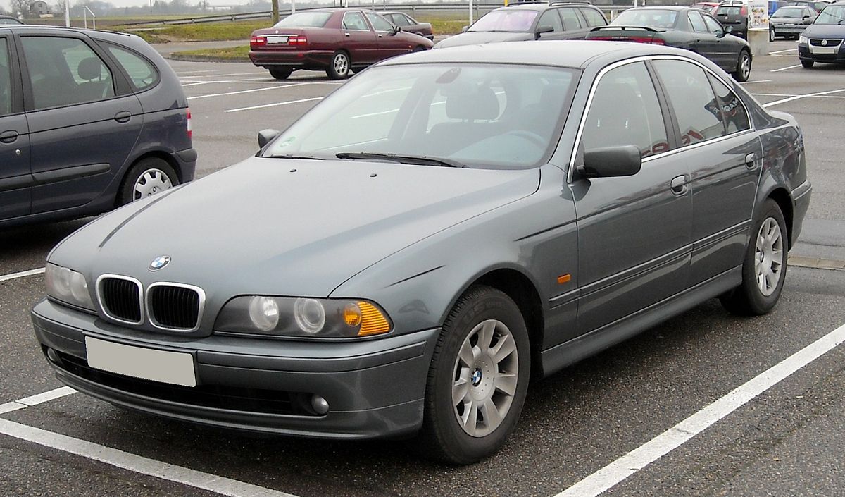 Fichier:BMW E39 front 20081216.jpg — Wikipédia