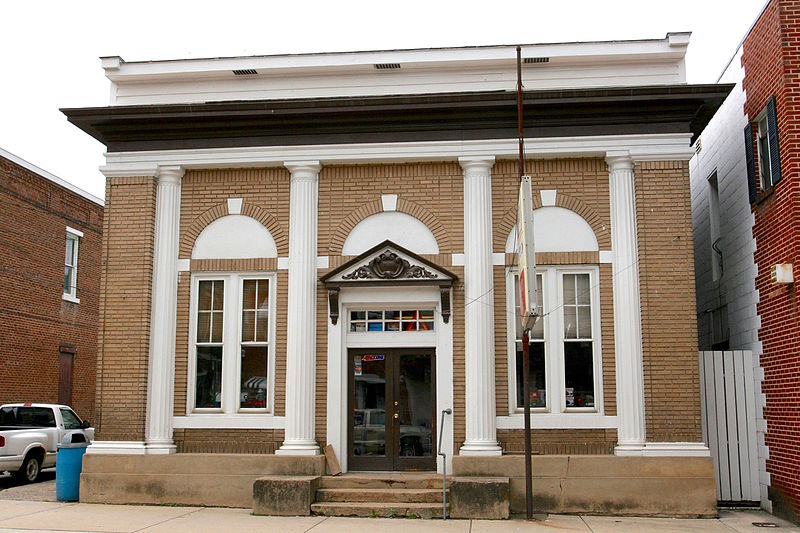 File:Bank of Franklin Franklin West Virginia.jpg