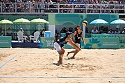 Deutsch: Beachvolleyball bei den Olympischen Jugendspielen 2018; Tag 11, 17. Oktober 2018; Jungen, Spiel um Platz 3 – Argentinien-Ungarn 2:0 (21–15/21–15) English: Beach volleyball at the 2018 Summer Youth Olympics at 17 October 2018 – Bronze Medal Match – Argentina-Hungary 2:0 (21–15/21–15)