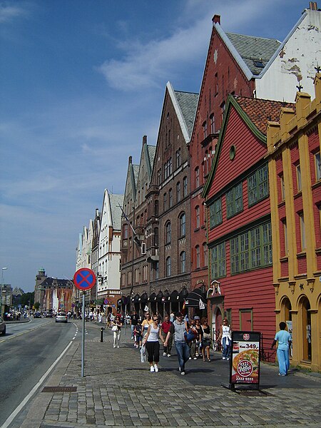 File:Bergen-Bryggen05.jpg