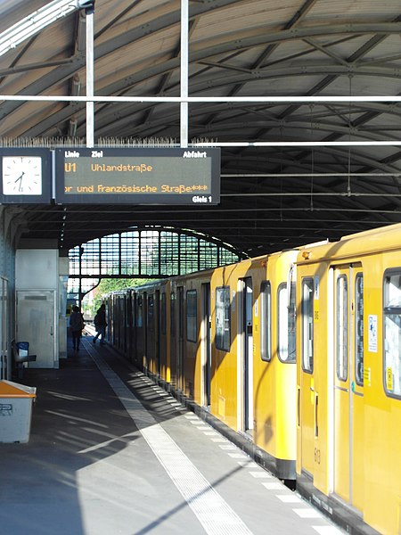 File:Berlin - U-Bahnhof Prinzenstraße - Linie U1 (7545677106).jpg