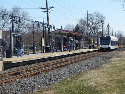 How to get to Beverly Edgewater Park Station with public transit - About the place