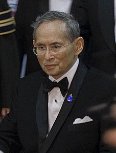 Bhumibol Adulyadej 2010-9-29 2 cropped.jpg
