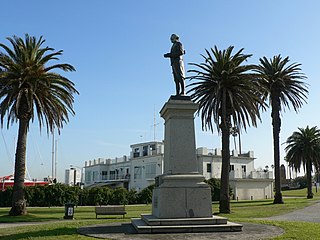 <span class="mw-page-title-main">Statue of James Cook, St Kilda</span> Statue in Melbourne, Victoria, Australia