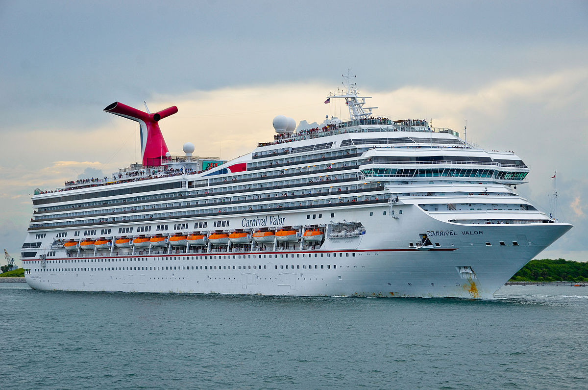 cruise director for carnival valor