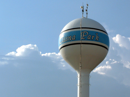 Cissna Park watertower.png