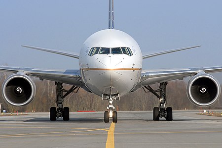 Tập_tin:Continental_Airlines_Boeing_767-400ER_Wallner.jpg