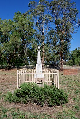 CrowtherWWImemorial.JPG