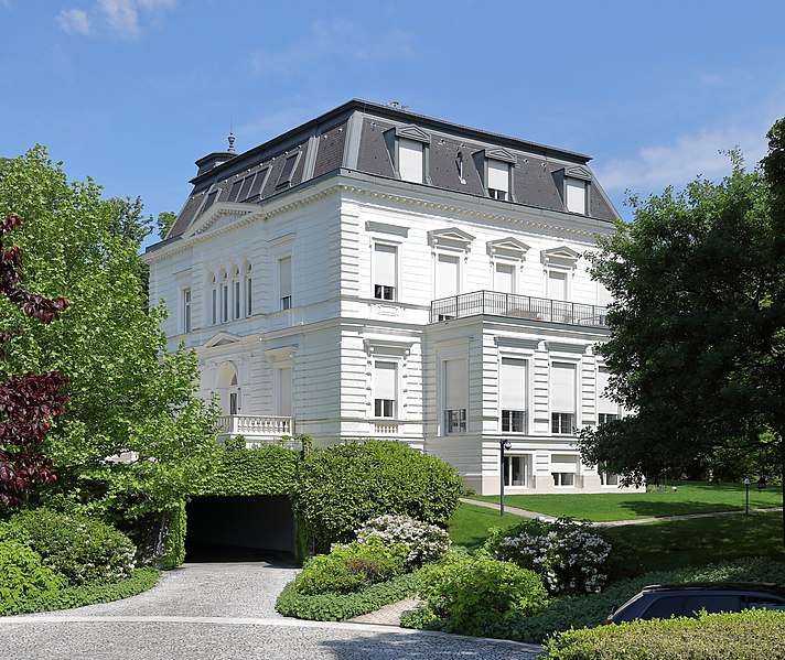File:Döbling (Wien) - Villa, Salmannsdorfer Höhe 10.JPG
