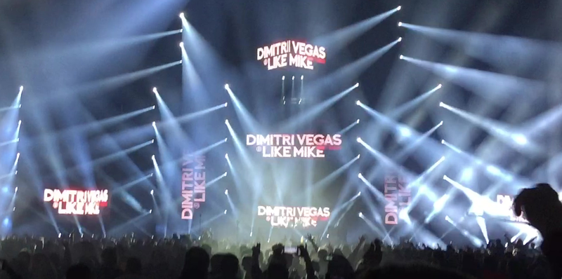 File:Dimitri Vegas & Like Mike @ Veltins-Arena in Germany.png