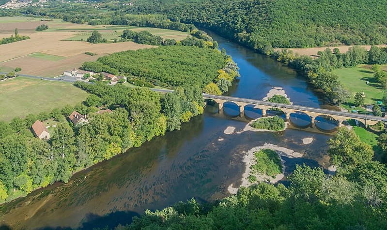 File:Dordogne River 05.jpg