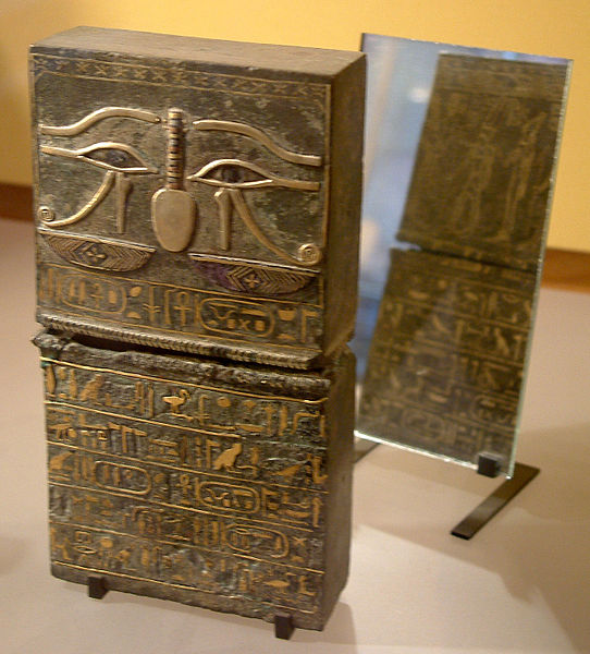 File:Egypte louvre 068 coffret.jpg