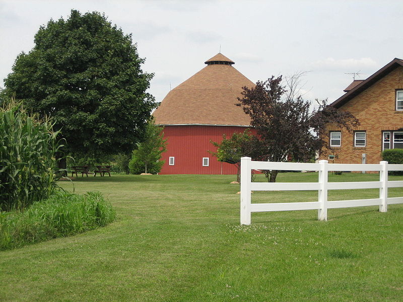 File:Eleroy Il Otte Round Barn2.JPG