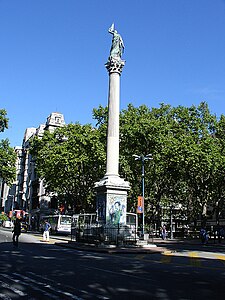 Estatua Plaza Cagancha Montevideo.jpg