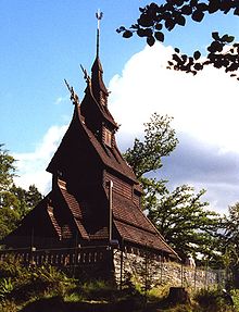 Die Stabkirche Fantoft brannte nach einem Brandanschlag komplett nieder. Hier der Neubau.