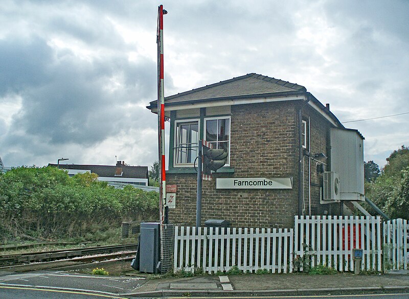 File:Farncombe Signal Box, 2007.jpg