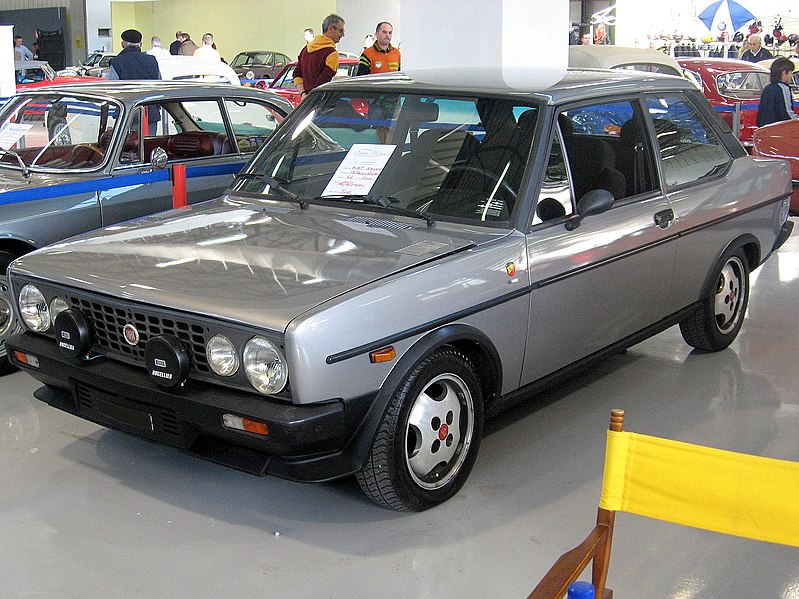 [Resim: 799px-Fiat_131-Volumetrico-Abarth.JPG]