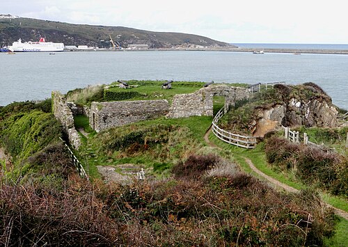 Fishguard Fort DSC00231c.jpg