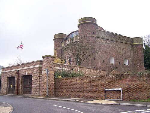 Fort Clarence, Rochester - geograph.org.uk - 1067732.jpg