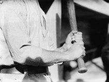 Frank Baker's batting grip in 1912