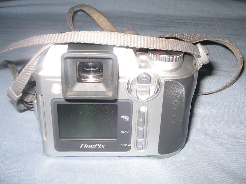 File:Fujifilm FinePix S3000 (1).jpg