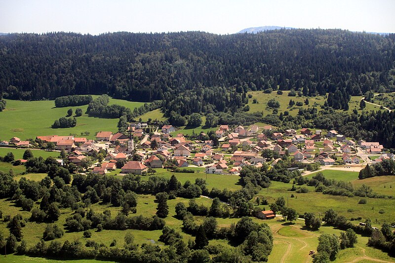 File:Granges-Narboz - vue aérienne.JPG