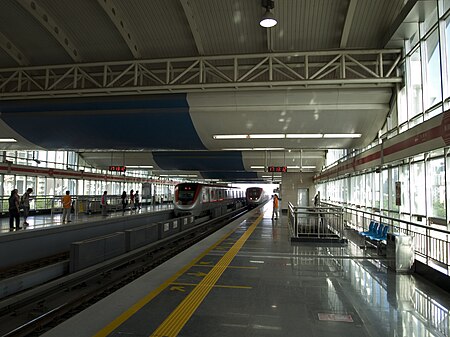 ไฟล์:Guoyuan_station_platform.jpg