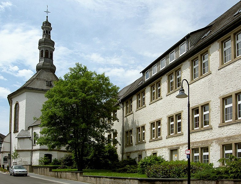 File:Gymnasium alt-nikolai.jpg