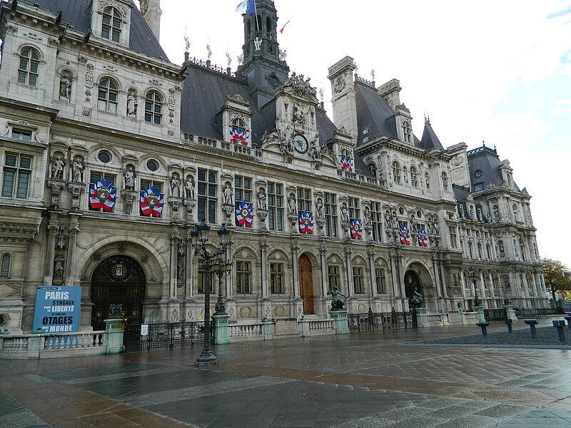 File:Hôtel de Ville de Paris, 10 November 2012 001.jpg