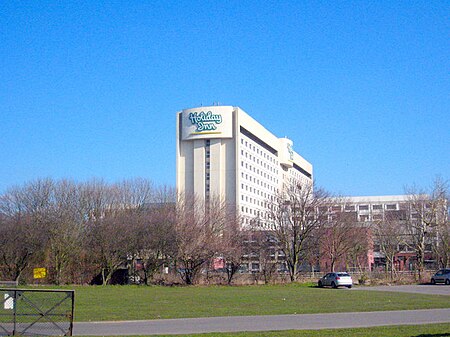 Fail:Heathrow Holiday Inn - geograph.org.uk - 1754257.jpg