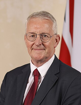 <span class="mw-page-title-main">Hilary Benn</span> British politician (born 1953)