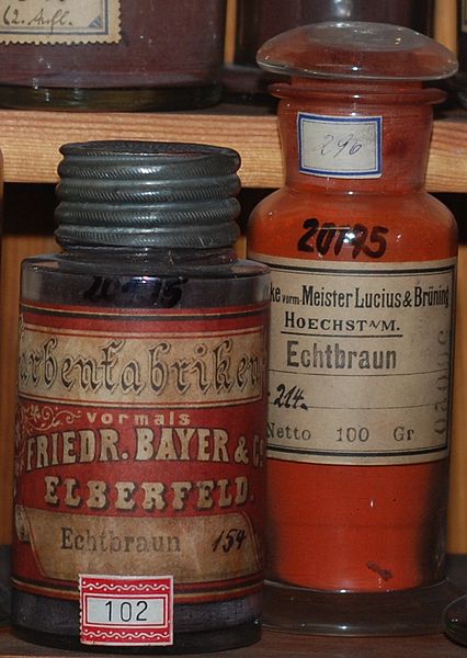 File:Historische Farbstoffsammlung Echtbraun.jpg