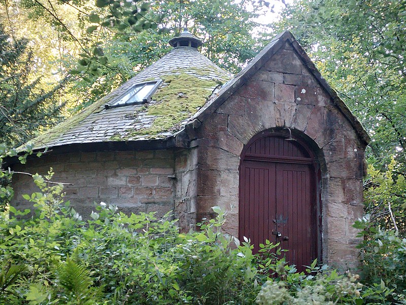 File:Ice house at Dumfries House estate.jpg