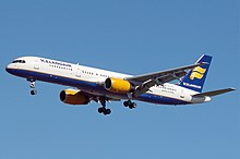 Icelandair Boeing 757-256