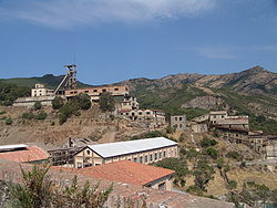 Il pozzo Sartori - Miniera di Montevecchio.JPG