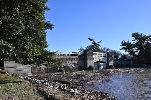 River side of the Tidal Basin Inlet Bridge, Washington, DC