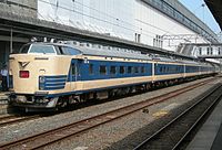 仙台転属車による各列車 仙山線電化50周年記念臨時列車（上） ムーンライト（中） 快速「あいづライナー」（下）