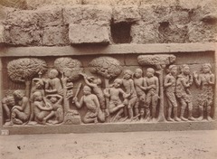 KITLV 103649 - Kassian Céphas - Bas-relief at Borobudur near Magelang - 1890-1891.tif