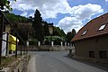 Čeština: Křižovatka uprostřed vesnice Kamýk v okrese Litoměřice English: A crossing near the common in the village of Kamýk, Ústí nad Labem Region, CZ