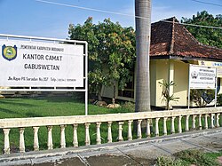 Kantor Kecamatan Gabuswetan, Indramayu.