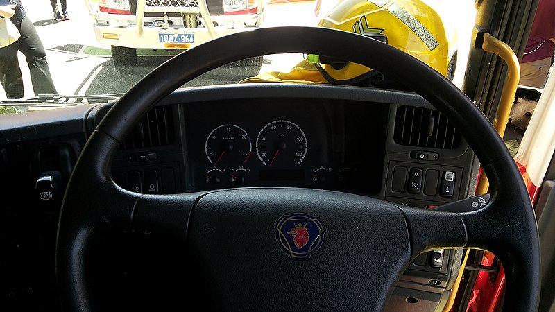 File:Kensington Fire & Rescue Service Scania P310 Fire Engine 1QBM407-Dashboard.jpg