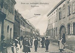 Main street with synagogue in Lambsheim (postcard before 1917)