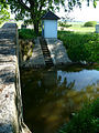 Čeština: Most přes Bezdrevský potok ve vsi Lékařova Lhota (část obce Sedlec) v okrese České Budějovice. English: Bridge over the Bezdrevský Stream in the village of Lékařova Lhota, part of the municipality of Sedlec, České Budějovice District, South Bohemian Region, Czech Republic.