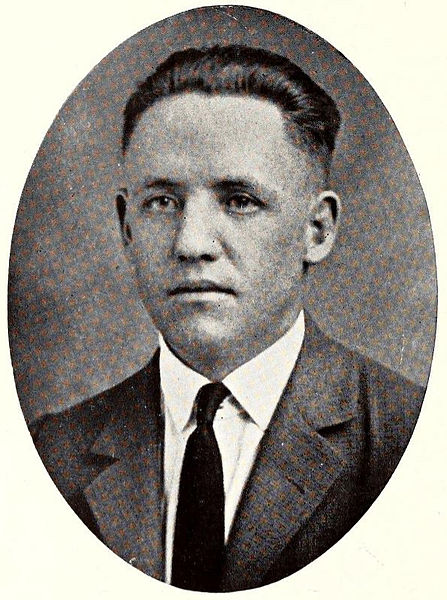 Lester Barnard pictured in The DeSoto 1923, Memphis yearbook
