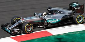 Lewis Hamilton 2016 Malaysia FP2 1.jpg