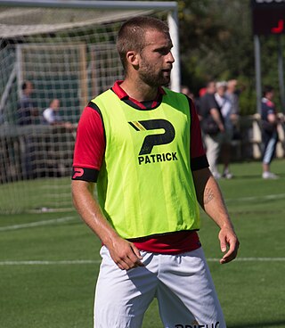 <span class="mw-page-title-main">Lucas Deaux</span> French footballer (born 1988)