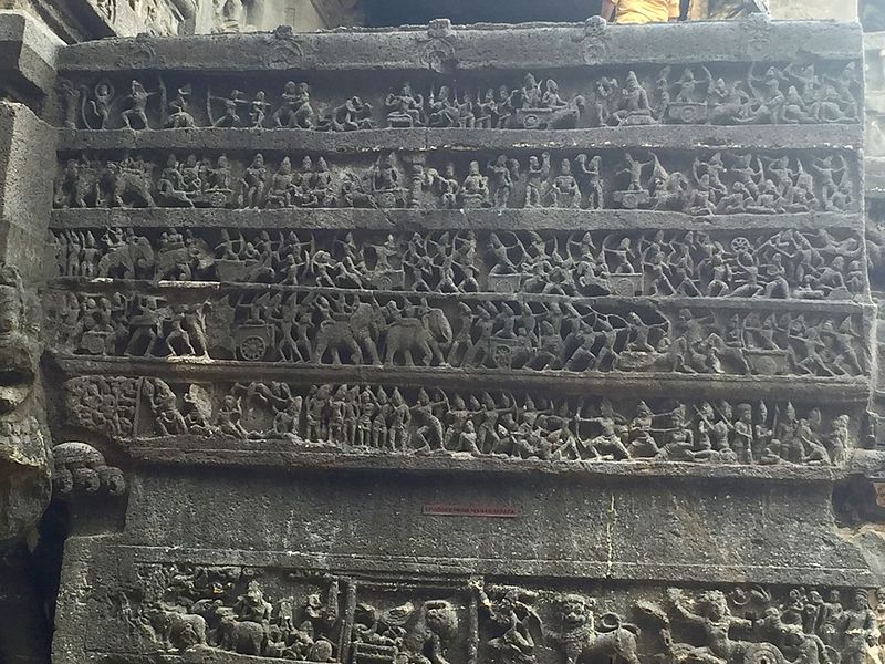 File:Mahabharata relief panel at Kailasha temple.jpg