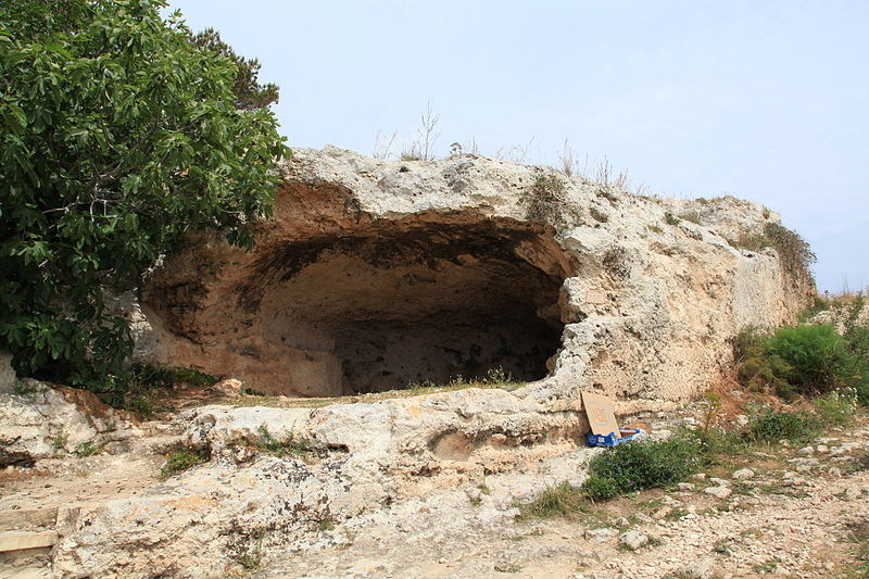 File:Malta - St. Paul's Bay - Xemxija Heritage Trail - Roman Road - Ghar il-Midfna 02 ies.jpg