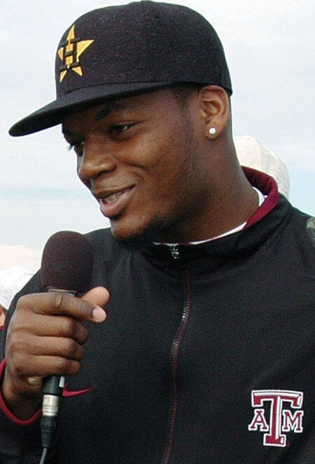 Bennett on the USS Bonhomme Richard (LHD-6) during the 2006 Holiday Bowl luncheon