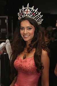 Miss England 06 Hammasa Kohistani.jpg